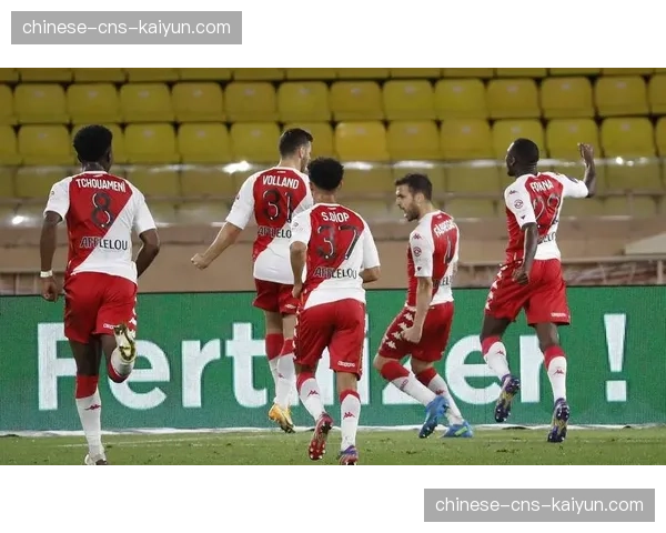 为照顾美洲观众，巴黎圣日耳曼对阵摩纳哥的关键战将使用夜间泛光照明